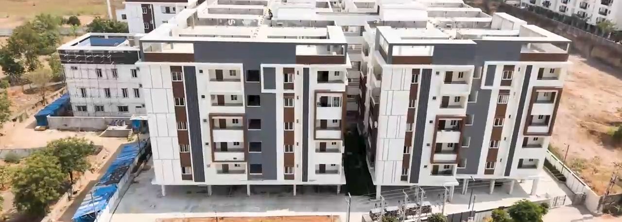 Aerial view of the completed Casa Traimbak blocks in Gundlapochampally
